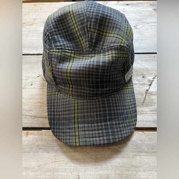 Small fleece lined Winter Ball Cap - Picture 2 of 5